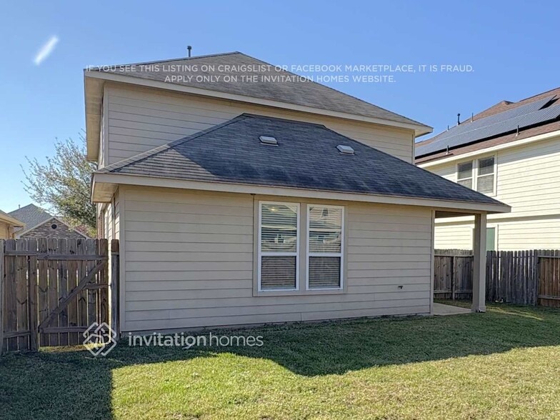 Building Photo - 30730 Gardenia Trace Dr