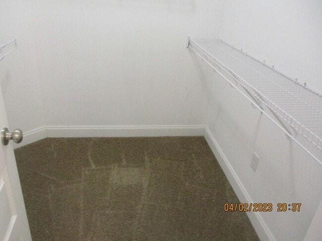 Building Photo - 219 Robertson Dr