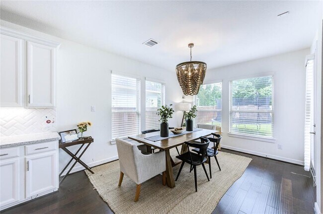 Building Photo - 4055 Woodland Meadow Dr