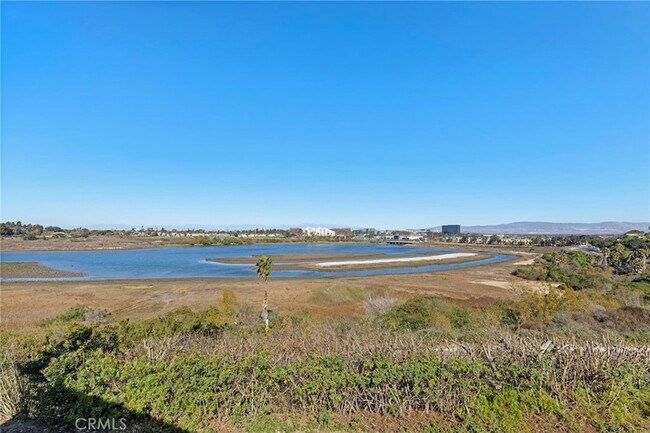 Building Photo - 2981 Quedada