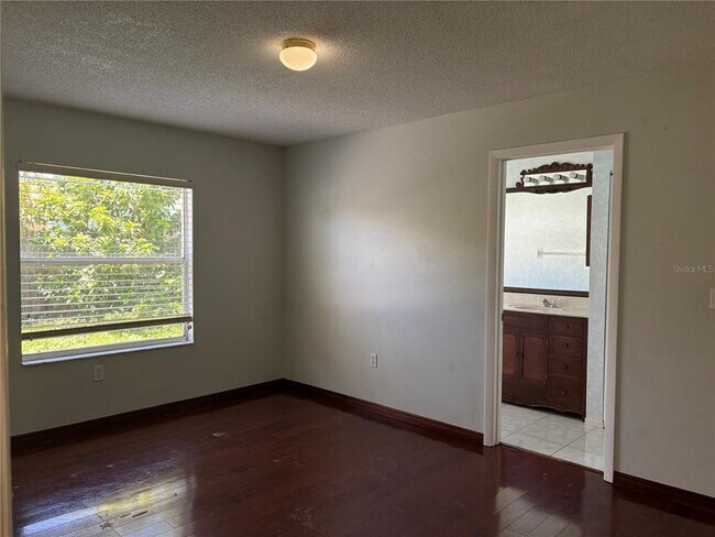 Building Photo - 3524 Chinaberry Ln