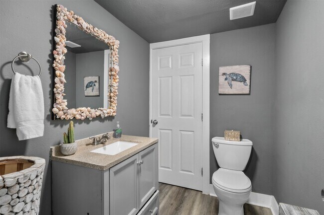 Building Photo - 3218 Ave Q 1/2