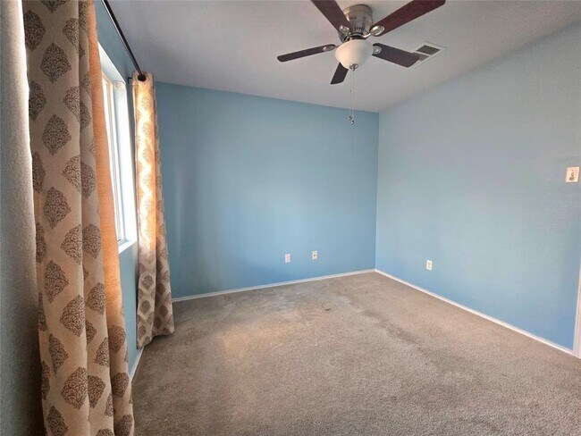 Building Photo - 133 Hillhouse Ln