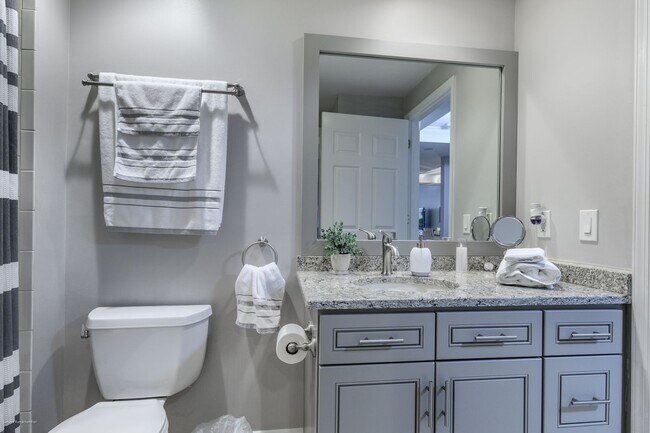 Building Photo - TURNKEY FURNISHED EXECUTIVE RENTAL IN BURN...