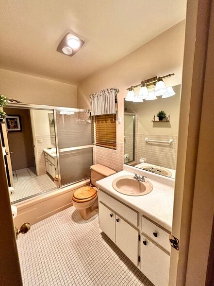 Building Photo - 2031 Dewey St