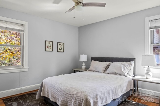 Building Photo - 2917 Forest Park Dr