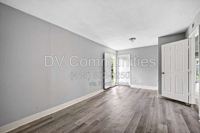 Building Photo - 12919 S Coast Dr