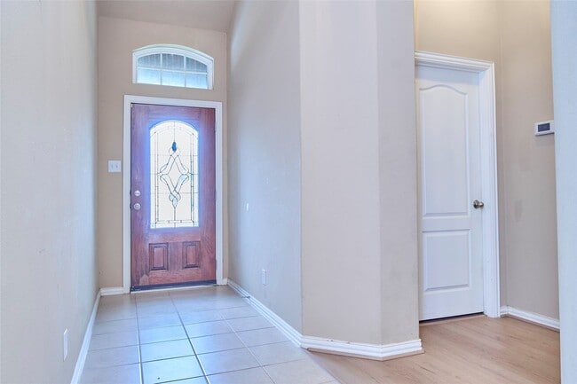 Building Photo - 26418 Green Heron Dr