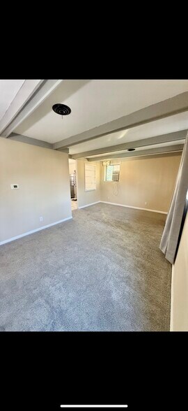 Building Photo - 1611 Vilardo Ln