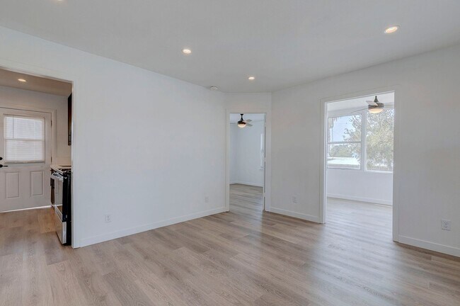 Building Photo - 619 A Ave