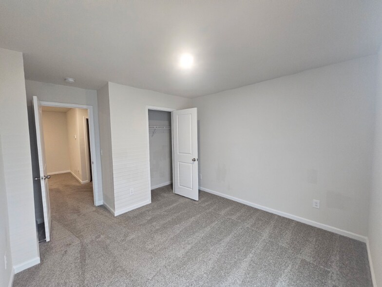 Building Photo - 721 Wimbee Ct
