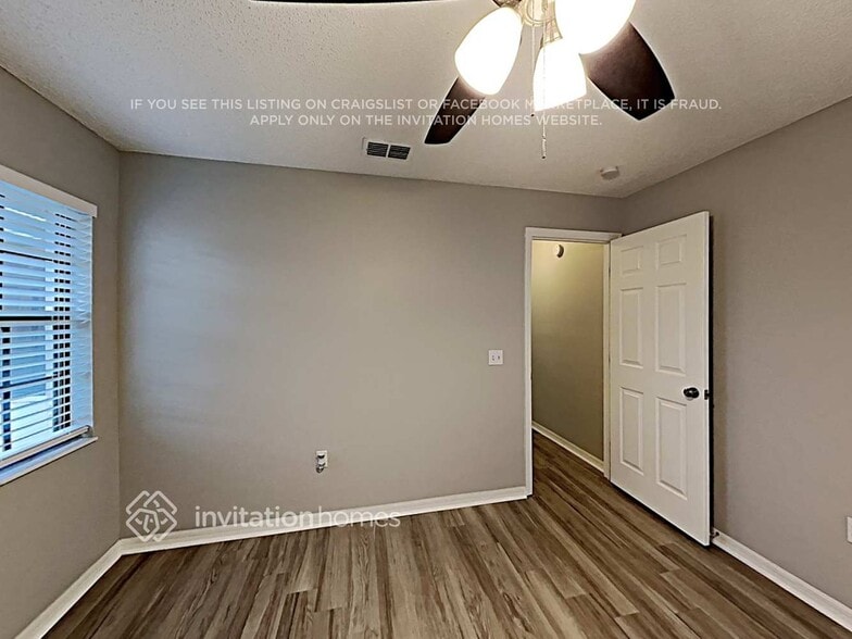 Building Photo - 5517 Highlands Vue Ln