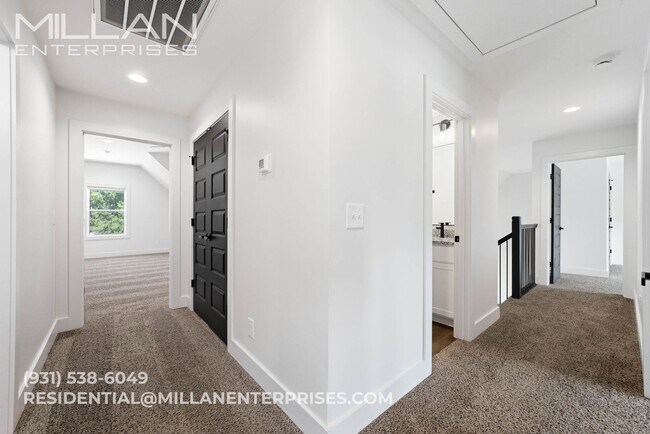 Building Photo - Luxury Modern Home with Covered Deck & Bonus Room - Enjoy Your First Month FREE with a 13-Month L...