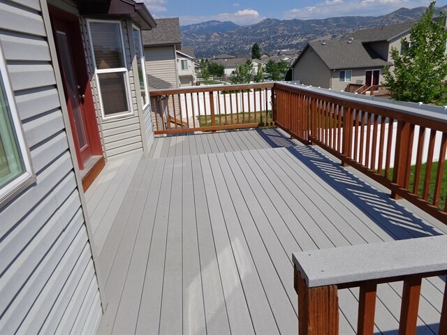 Building Photo - 1127 Kensington Dr