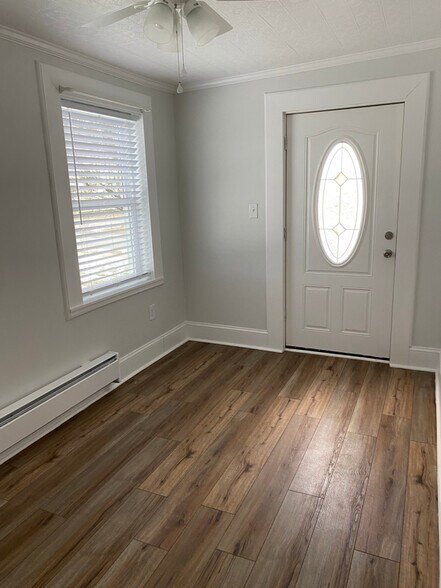 Building Photo - 8 Harrison Ave