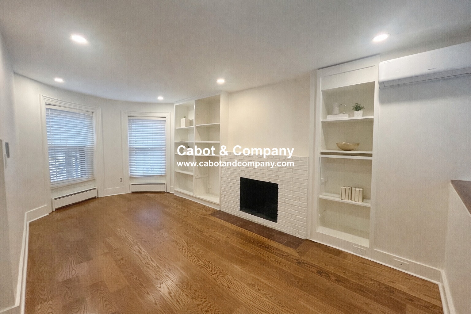 Building Photo - 104 Appleton St