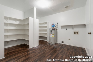 Building Photo - 14402 Cedar Glade Dr