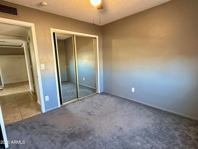 Building Photo - 2535 E Maryland Dr