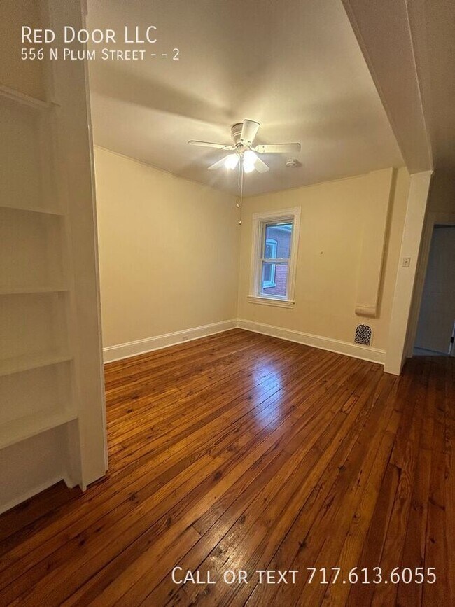 Building Photo - 556 N Plum St