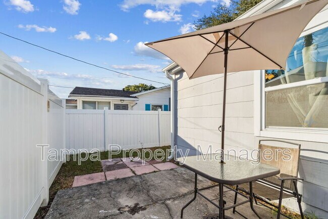 Building Photo - 5408 5th Ave N