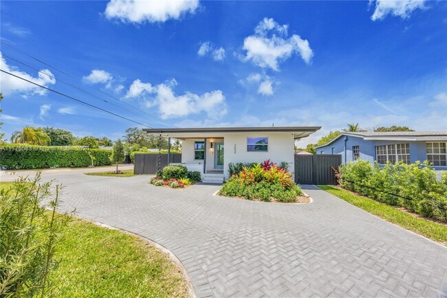 Primary Photo - 2650 SW 65th Ave