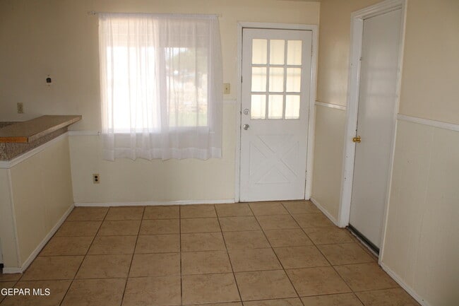 Building Photo - 10452 Persephone Dr