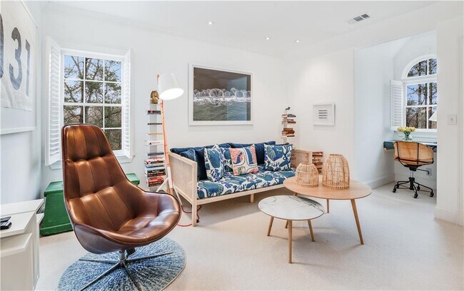 Building Photo - 4224 E Conway Dr NW