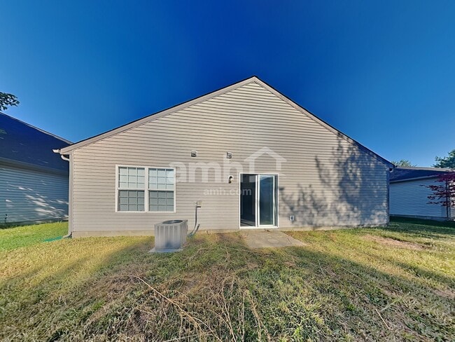 Building Photo - 9973 Waterside Dr