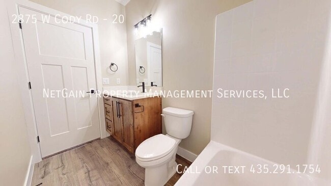 Building Photo - 2875 W Cody Dr