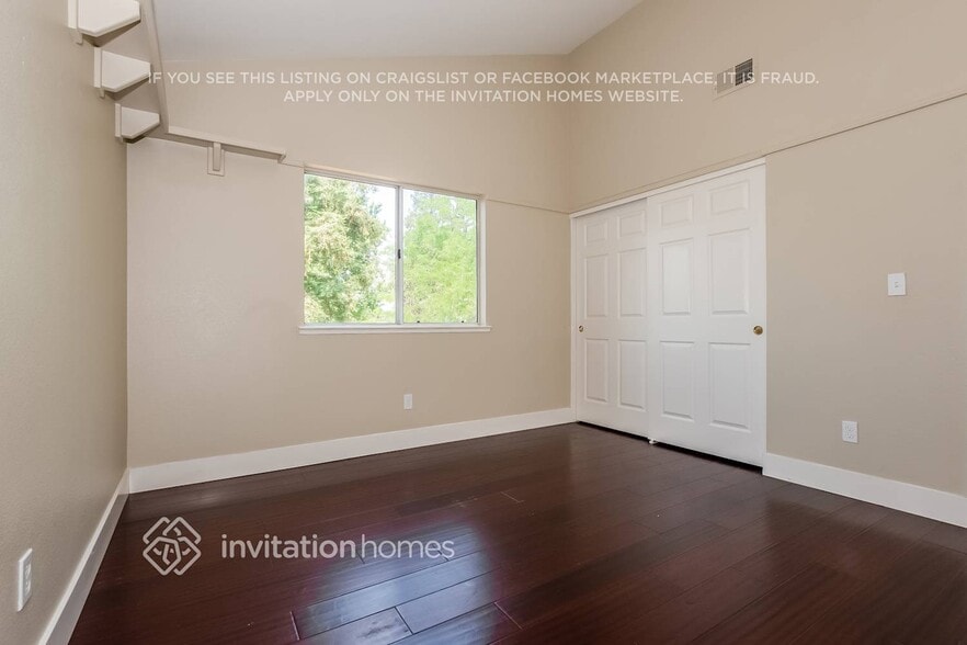 Building Photo - 8448 Bramble Bush Cir