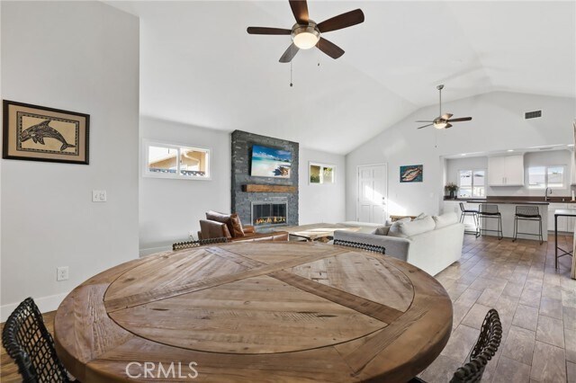 Building Photo - 630 Indianapolis Ave