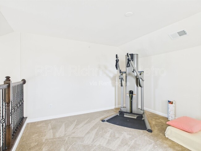 Building Photo - 2200 Liesfeld Parkway