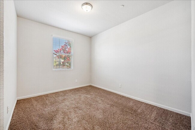 Building Photo - 3036 Wading River Way