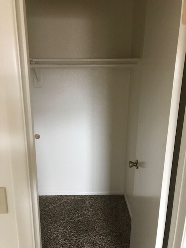 Building Photo - 7665 Spouse Dr