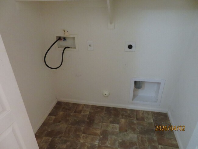Building Photo - Three Bedrooms Plus Den/Two Baths - Village at Copper Basin