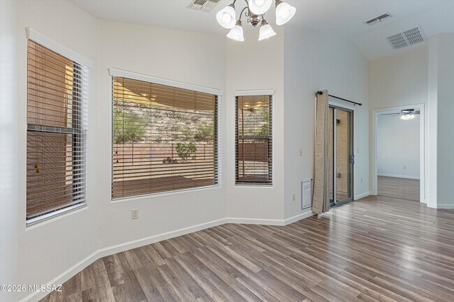 Building Photo - 60958 Cantle Ct