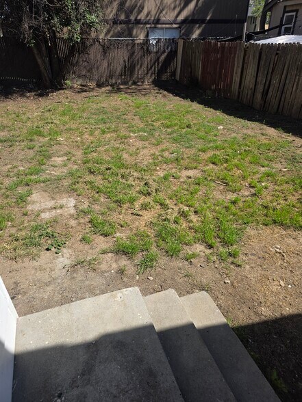 Building Photo - 1305 G St