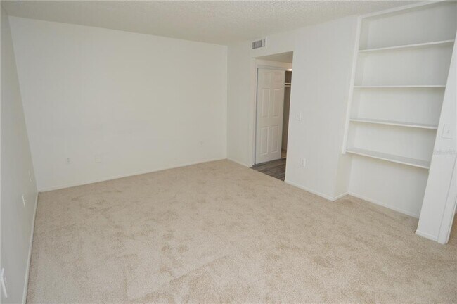 Building Photo - 5006 Moro Manor Dr