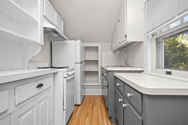 Building Photo - 437 Connecticut Ave