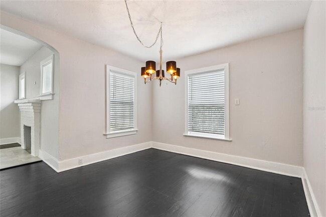 Building Photo - 137 E Grant St