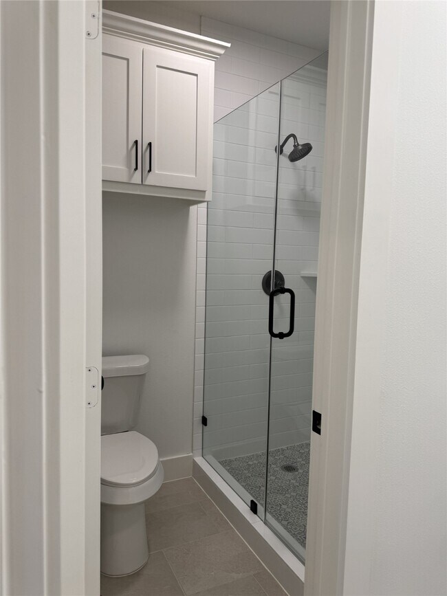 Building Photo - 8437 Winthrop Ln