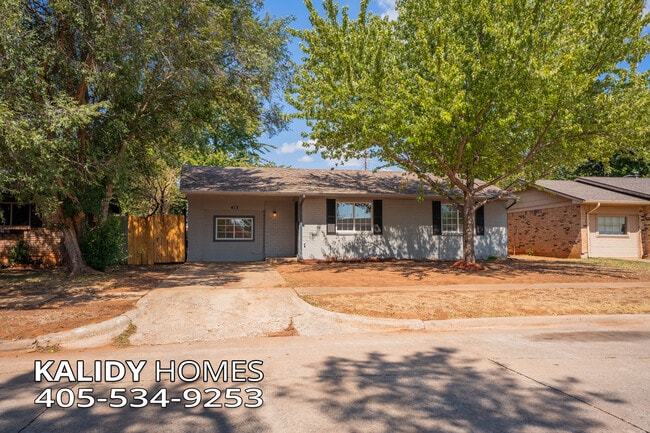 Building Photo - 413 Winding Ln