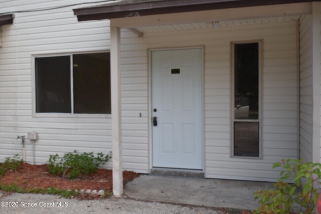 Building Photo - 3512 Tree Ridge Ln NE