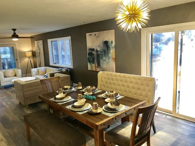 Building Photo - 325 Westbrook Dr