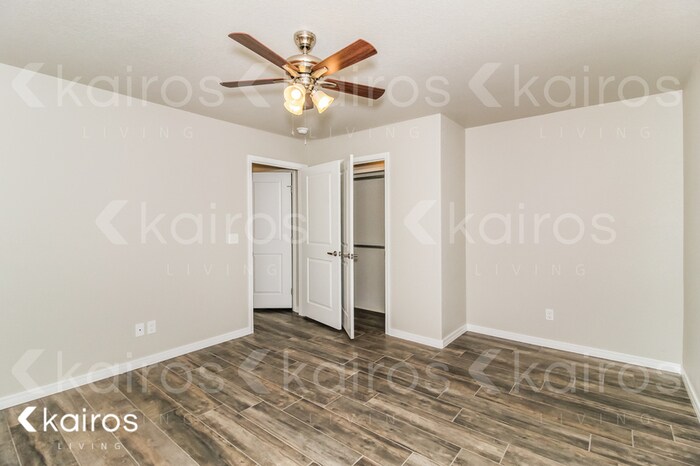 Building Photo - 8306 Miami Ave