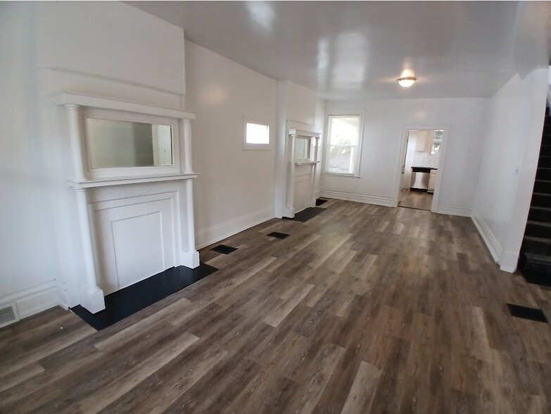 Building Photo - 1521 Alton St