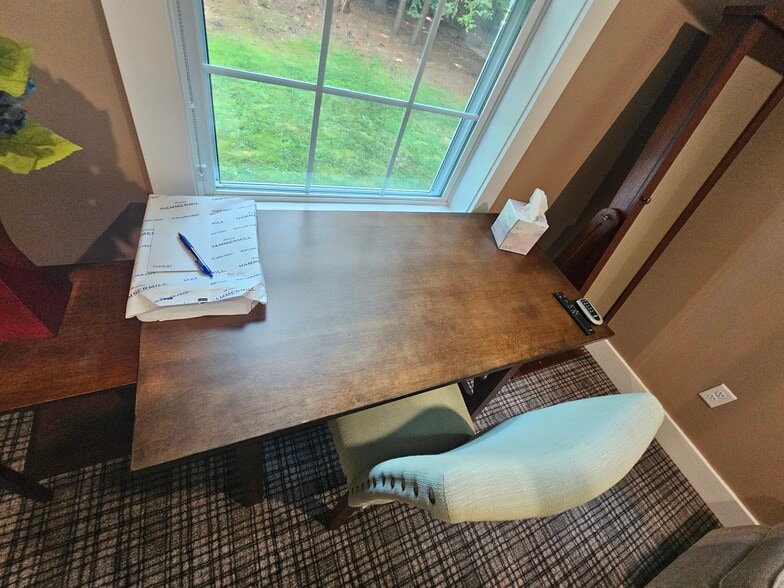 Building Photo - 435 High St