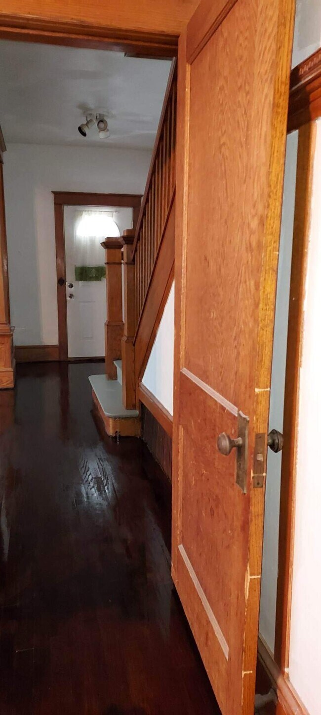 526 Monmouth Blvd 526 Monmouth Blvd Galesburg IL 61401 Apartment Finder