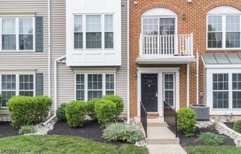 Building Photo - 3702 Riddle Ct