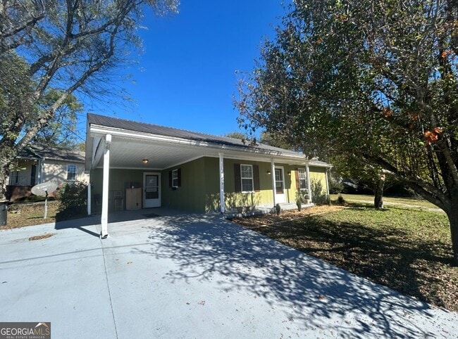 Building Photo - 1008 N 2nd Ave NW